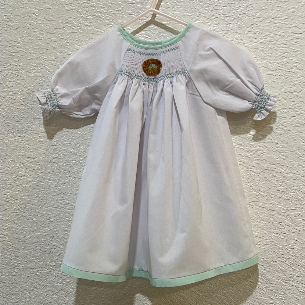 The Smockling birds nest smock gown size 3M